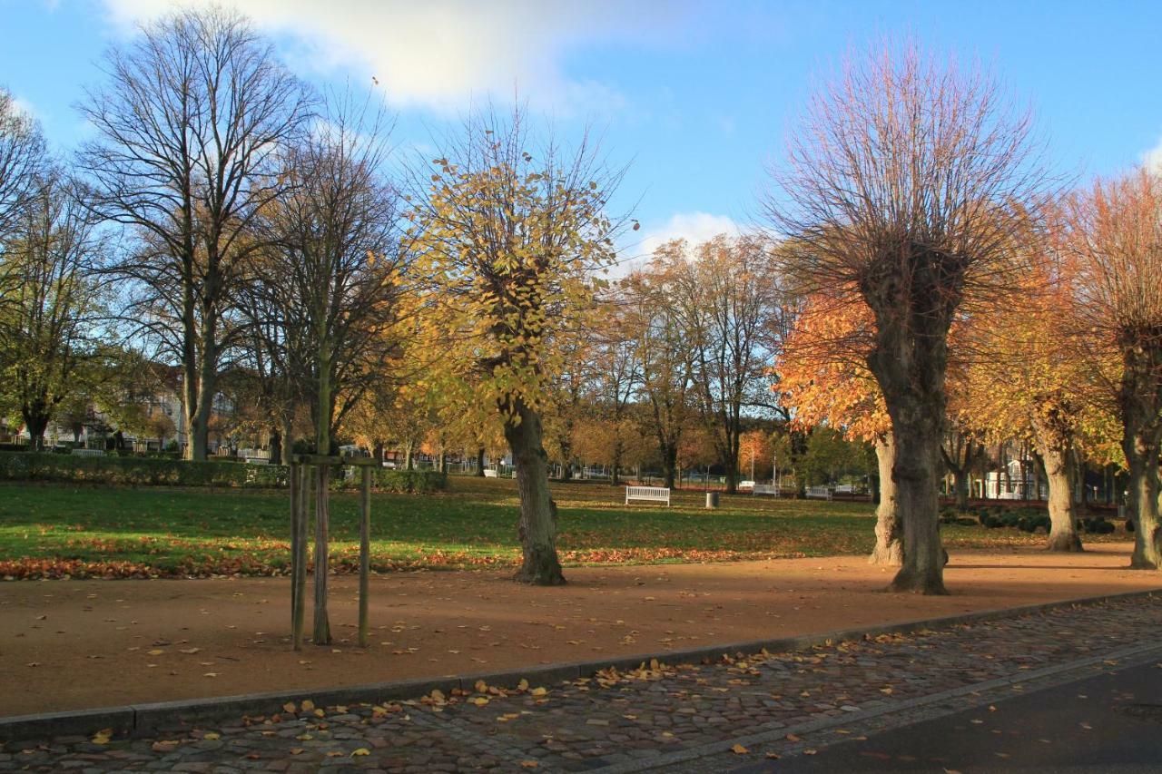 Appartamento Auszeit Am Lindenpark Ostseebad Kühlungsborn Esterno foto